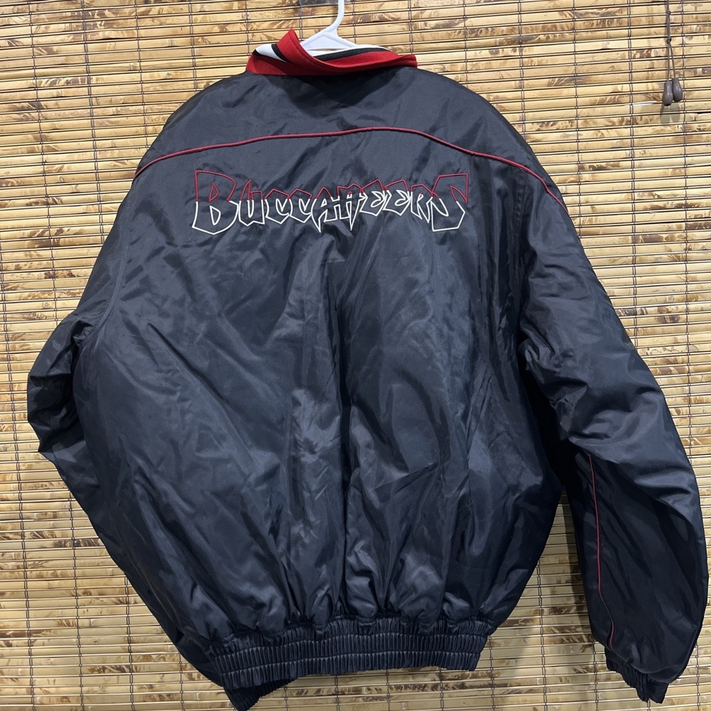 Vtg Players Inc Tampa Bay Buccaneers Puffer Jacket XL Embroidered Derrick Brooks - Picture 2 of 7